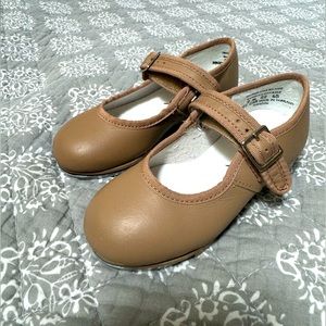Capezio EUC nude tap shoes toddler 8m